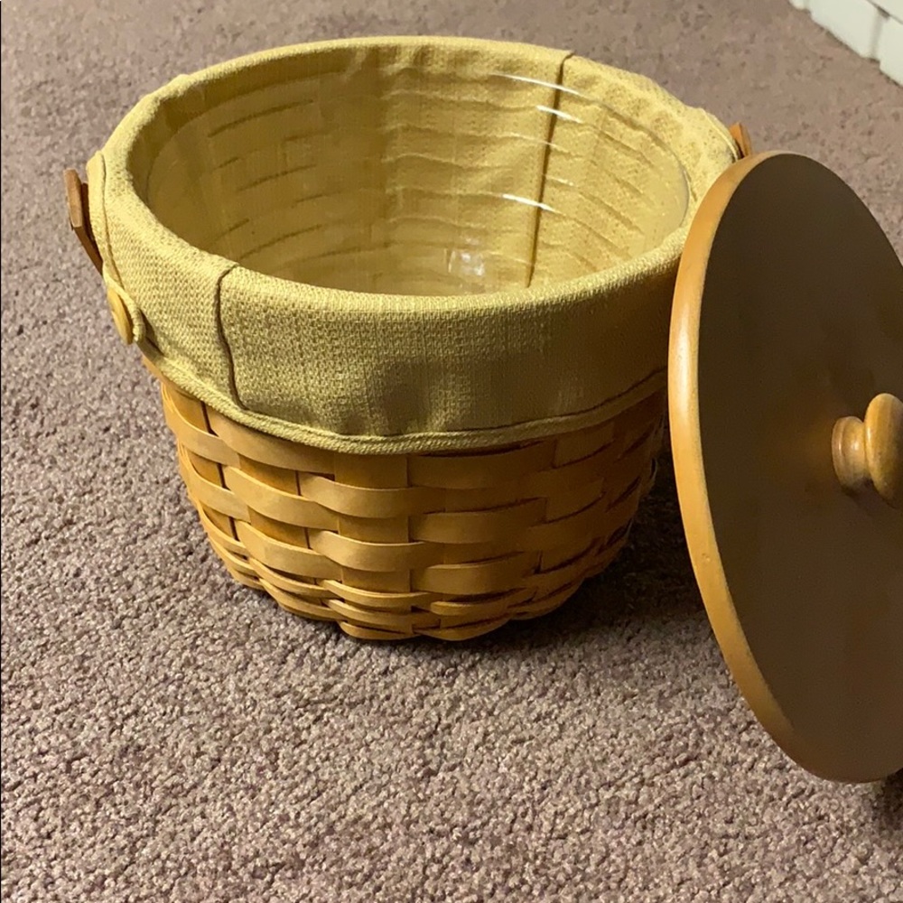 Longaberger Medium Fruit Basket Protector Lid